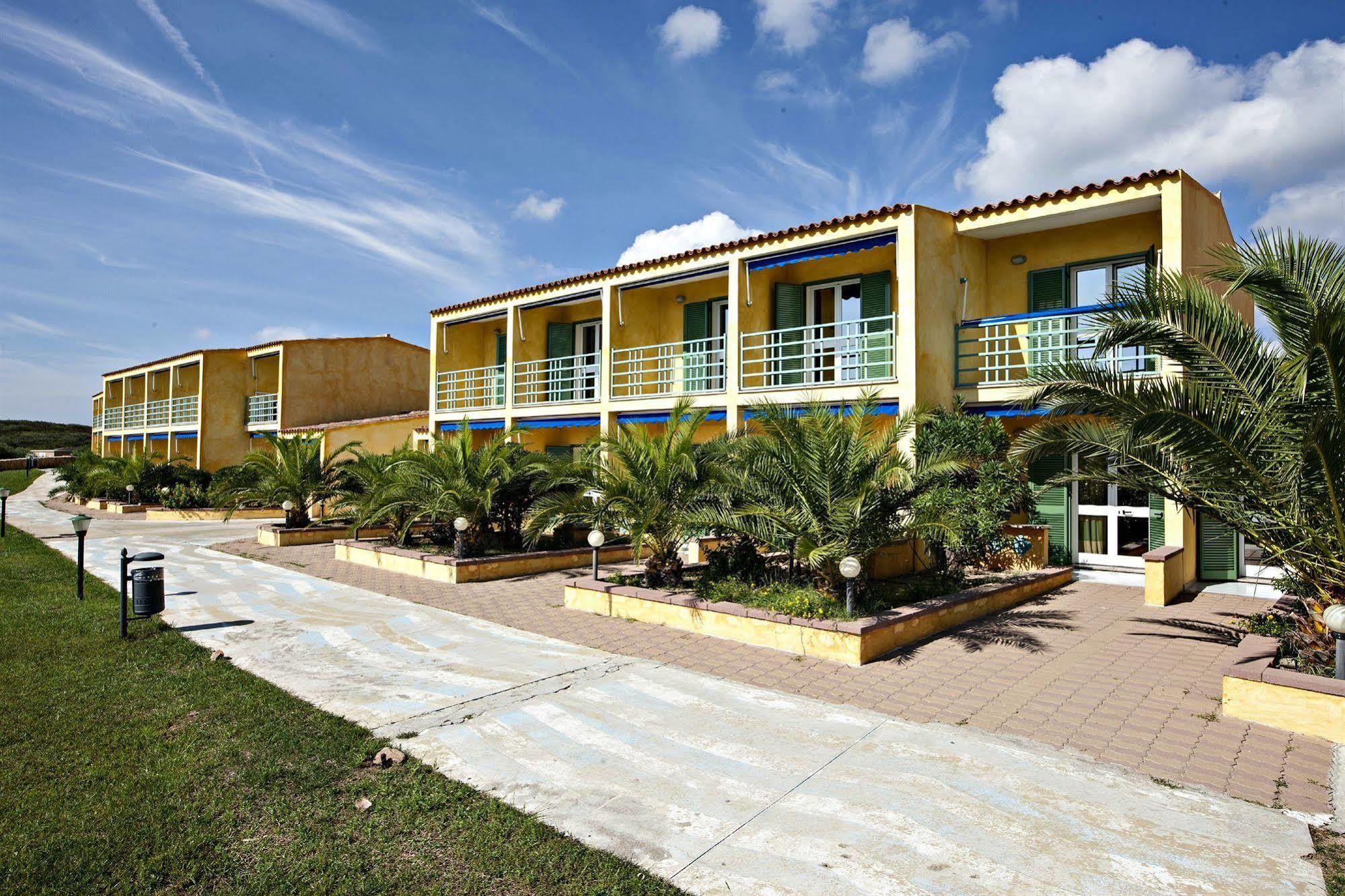 Club Hotel Baia Aranzos 골푸아랑시 외부 사진
